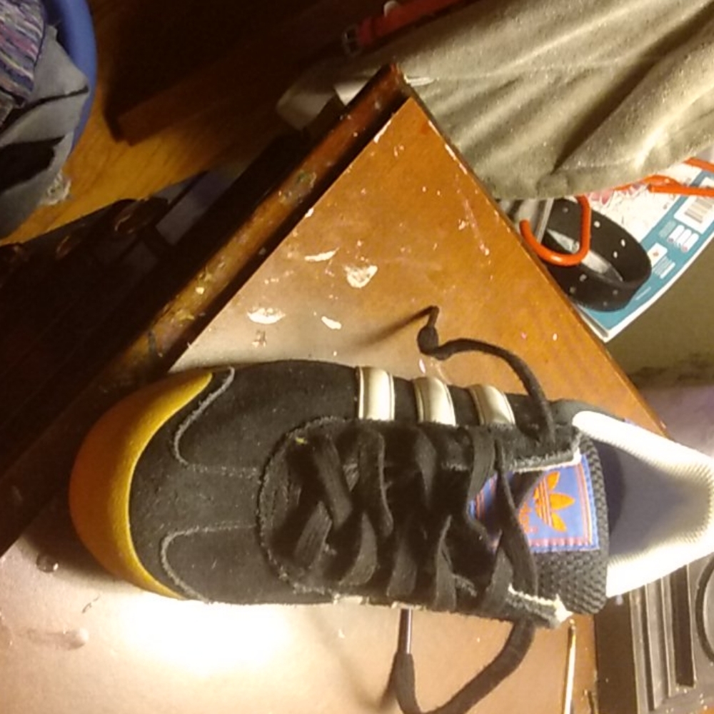Adidas - Picture 4 of 4